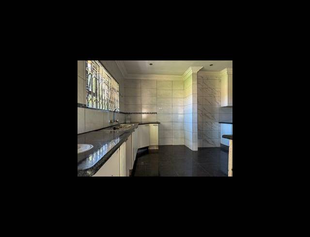 3 BEDROOM PROPERTY TO RENT IN MAYBERRY PARK